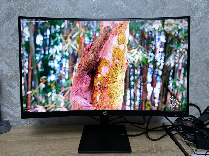HP 27" monitori 3 HP 27" monitori 3