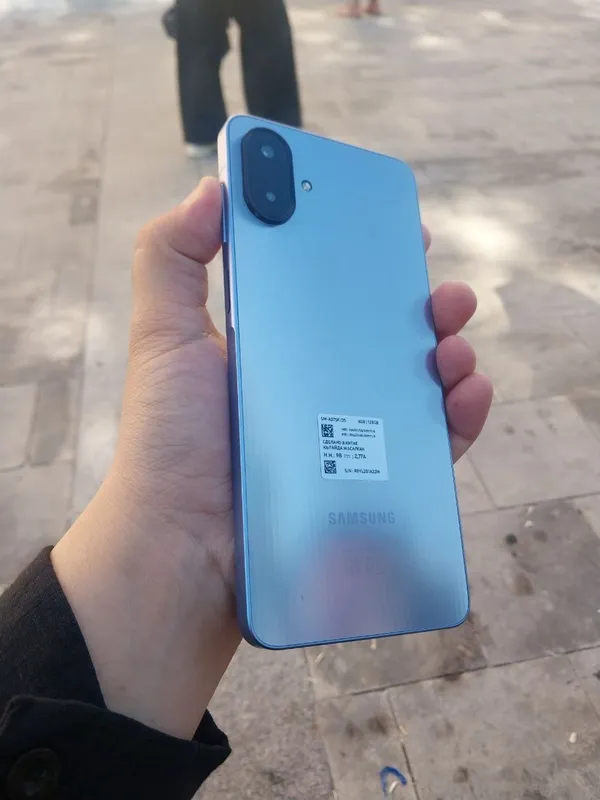 Sirochna sotiladi telefon