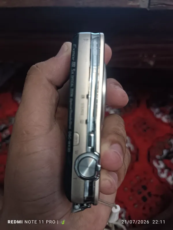 Sony Cyber-shot DSC-WX30 (16.2 MP) камера + SD-карта 2