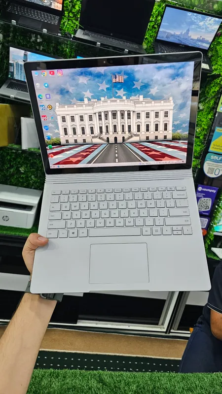 Самая универсальная модель Microsoft Surface Pro 5 1 Самая универсальная модель Microsoft Surface Pro 5 1