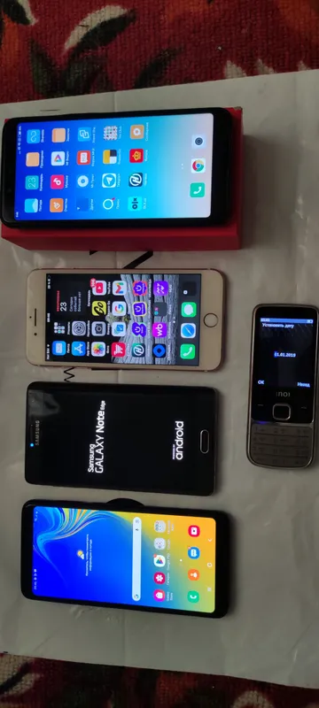 Redmi, Galaxy, iPhone 1 Redmi, Galaxy, iPhone 1