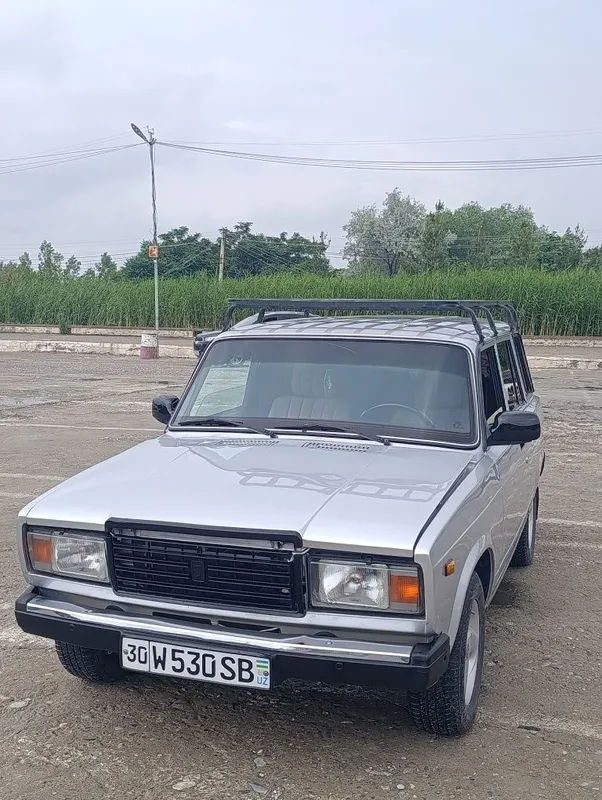 VAZ 2104 Sotiladi