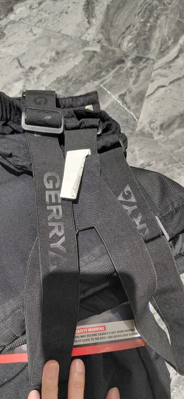 продаётся новый комбинезон фирмы Gerry. — фото 3