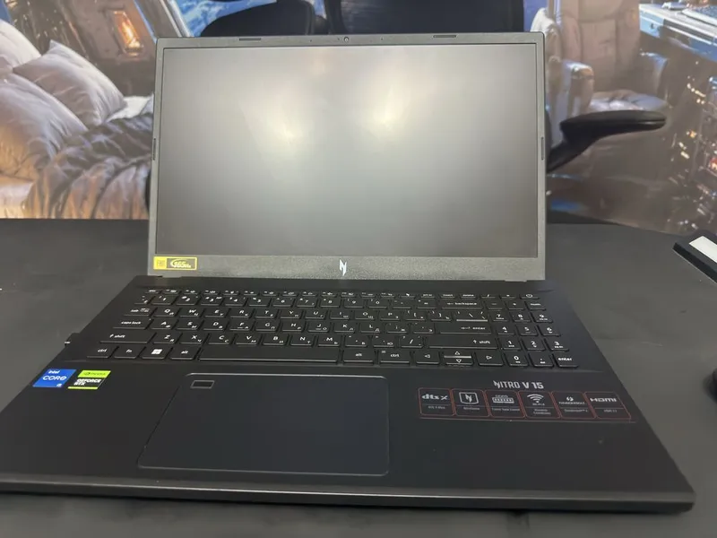 Nitro V15 igravoy notebook sotiladi 2