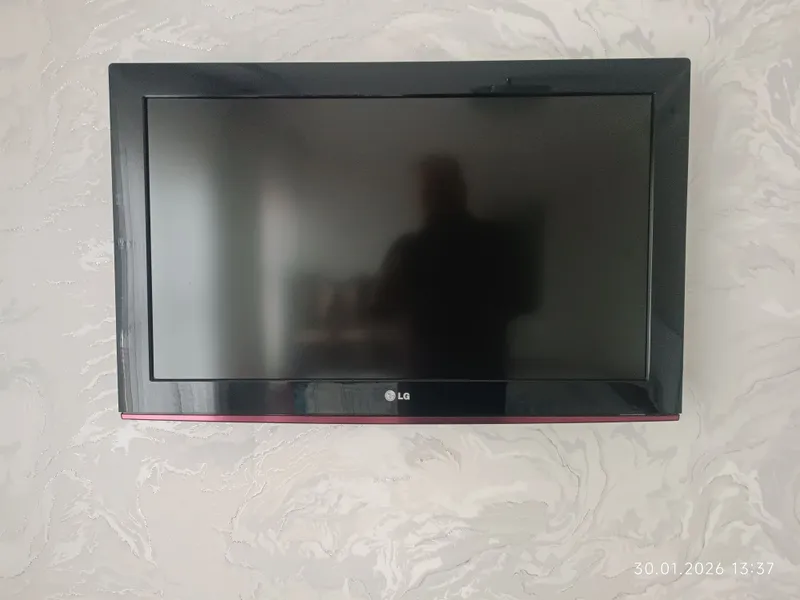 Продам.. Две Корейский ТВ 3 Продам.. Две Корейский ТВ 3