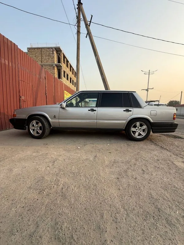 Volvo 740 GL 4