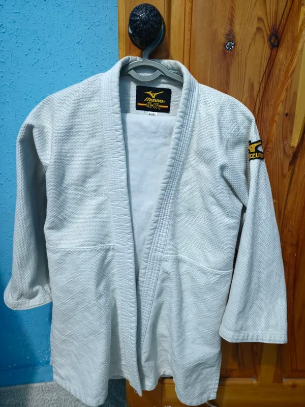 Продаются кимоно 1 Продаются кимоно 1