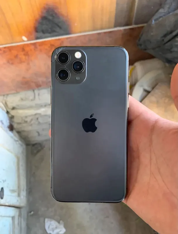 iPhone 11 Pro 3 iPhone 11 Pro 3
