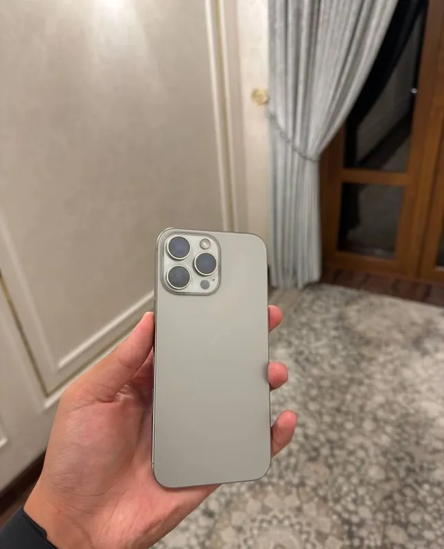 iPhone 16 Pro Max 2 iPhone 16 Pro Max 2