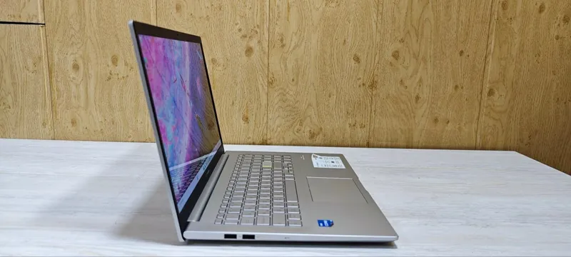 ASUS VivoBook OLED — фото 2