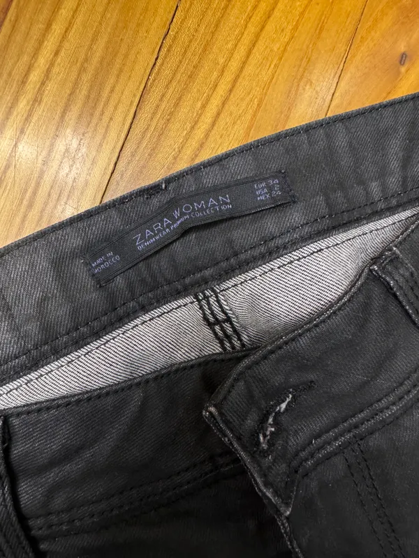 Джинсы Zara