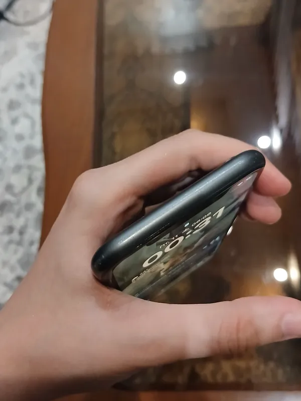 iPhone 11 64gb sotiladi srochna 3 iPhone 11 64gb sotiladi srochna 3
