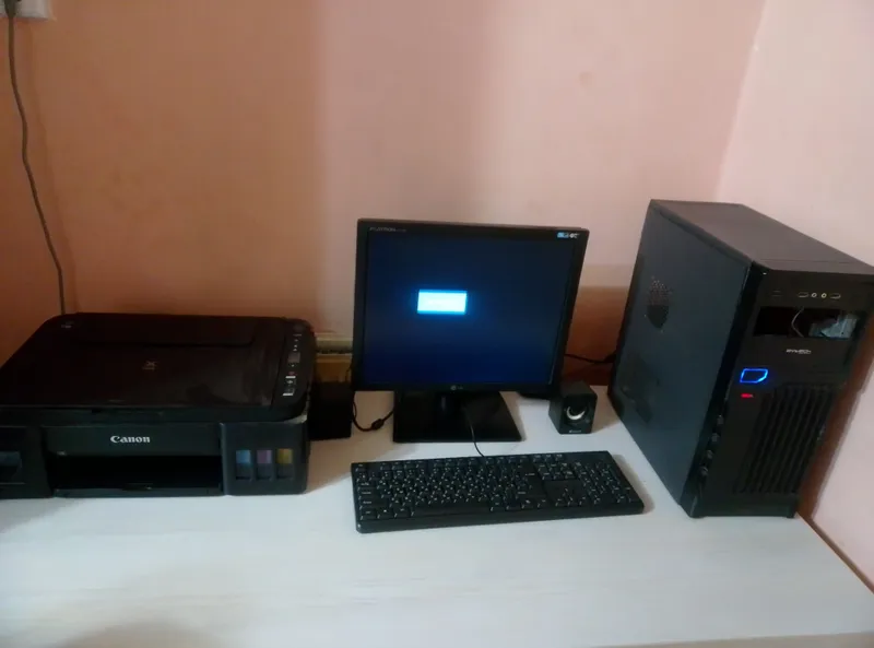 Продаётся компьютерный принтер Продаётся компьютерный принтер