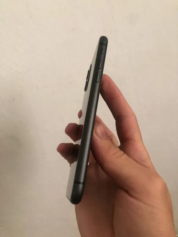 iPhone 11 xotira 64GB 4