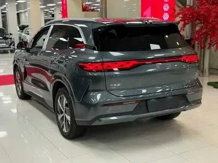 BYD Tang L full boshlangich 30% tolov bilan nasiya savdo asosida — фото 1