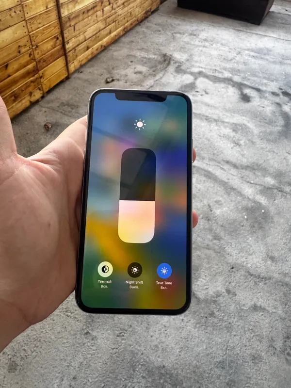 Iphone X 4