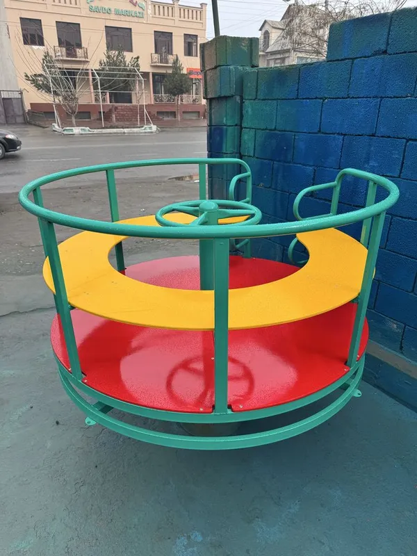 Karusel bolalar maydonchalari uchun 2
