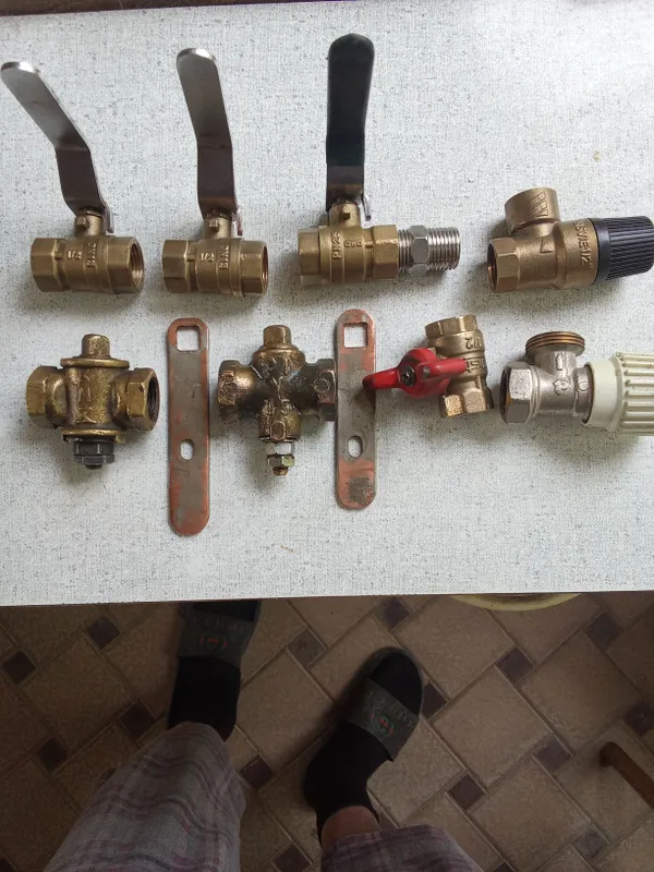 продам краны сантехнические для газа и воды — фото 2