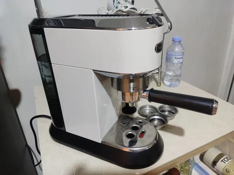 Рожковая кофемашина delonghi dedica style — фото 1