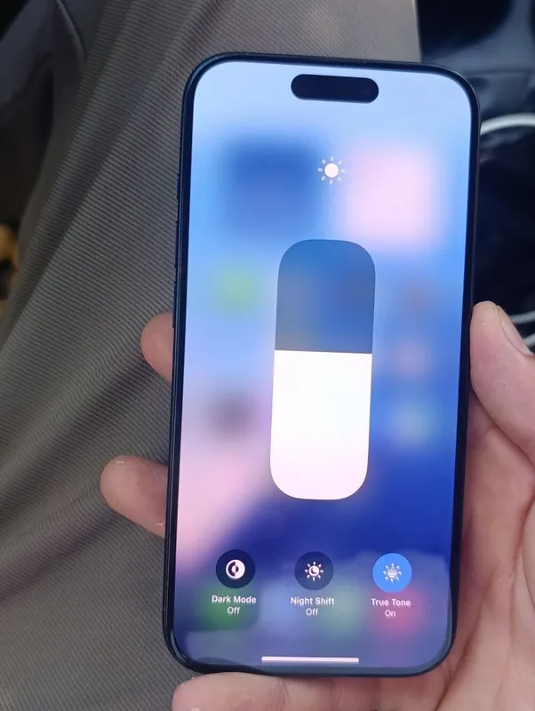 Iphone 15 pro (LLA) 2 Iphone 15 pro (LLA) 2