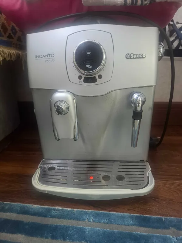 Продам кофемашину Saeco InCanto Rondo в рабочем состоянии