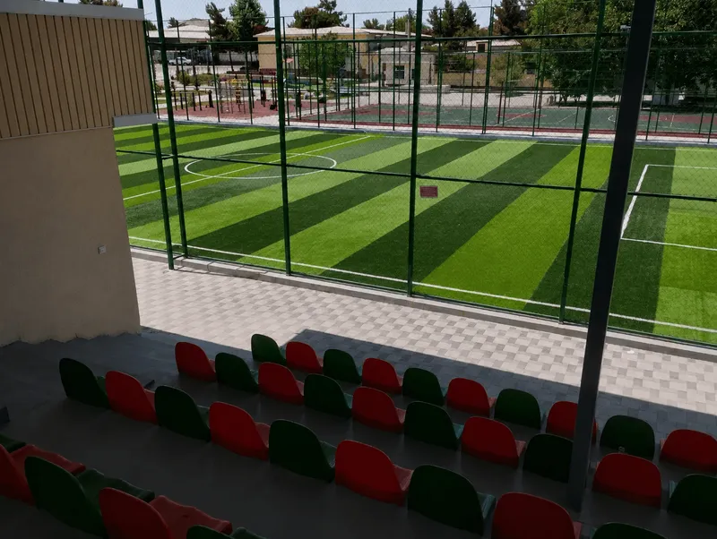 Kechqurun mini futbol maydoni Toshkent Olmazor