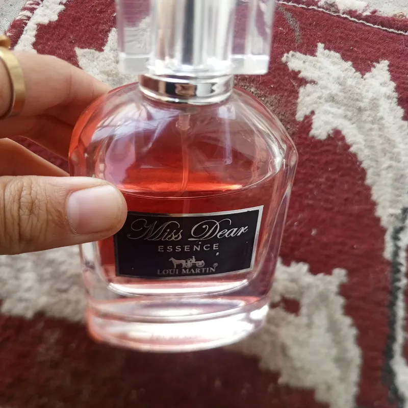 miss dear essence 2
