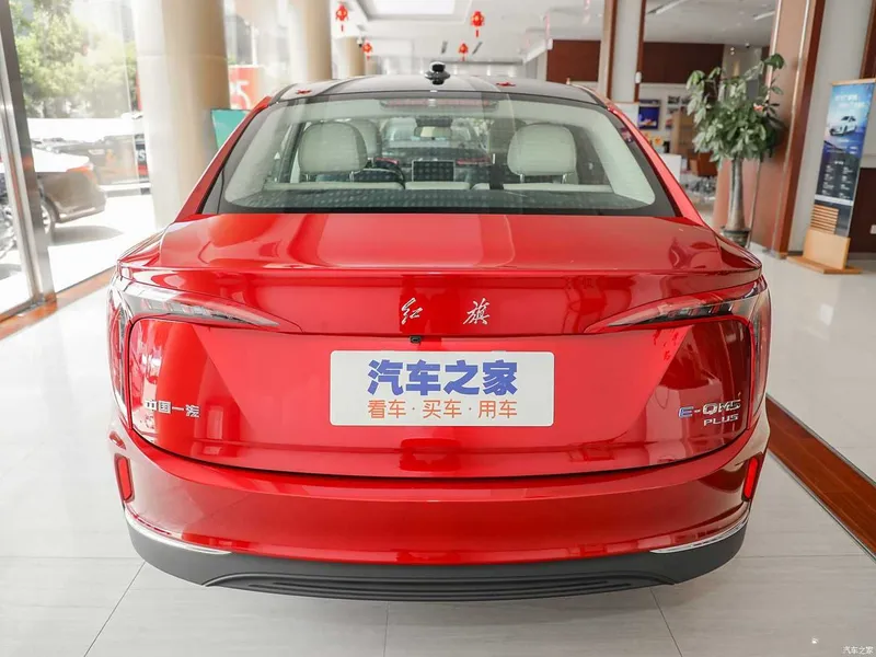 Hongqi E-QM5 500 km naqd va halol nasiya — фото 1