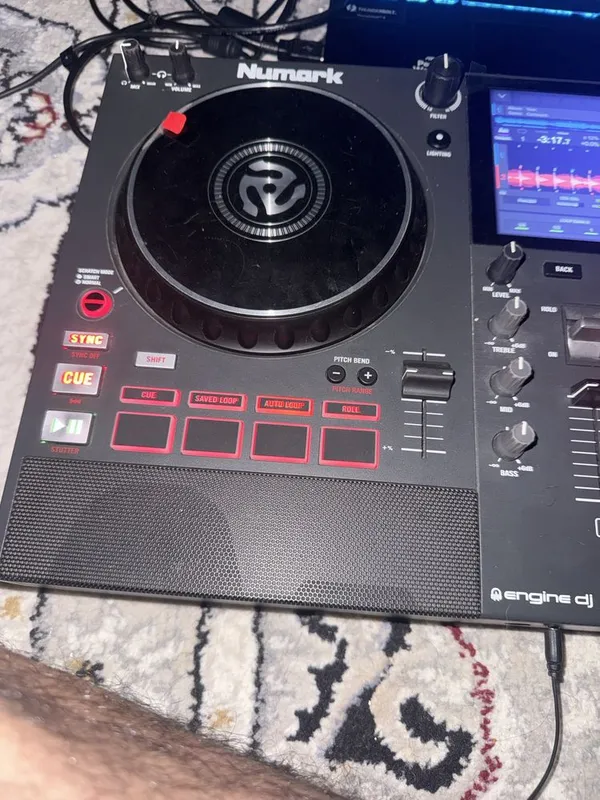 диджейский пуль dj Numar Mixtream PRO