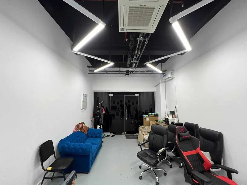 32m² maydonga ega tayyor, ijaraga berilgan do'kon sotiladi.#a410 3 32m² maydonga ega tayyor, ijaraga berilgan do'kon sotiladi.#a410 3
