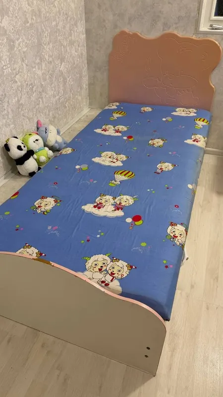 Продам кровать 3 Продам кровать 3