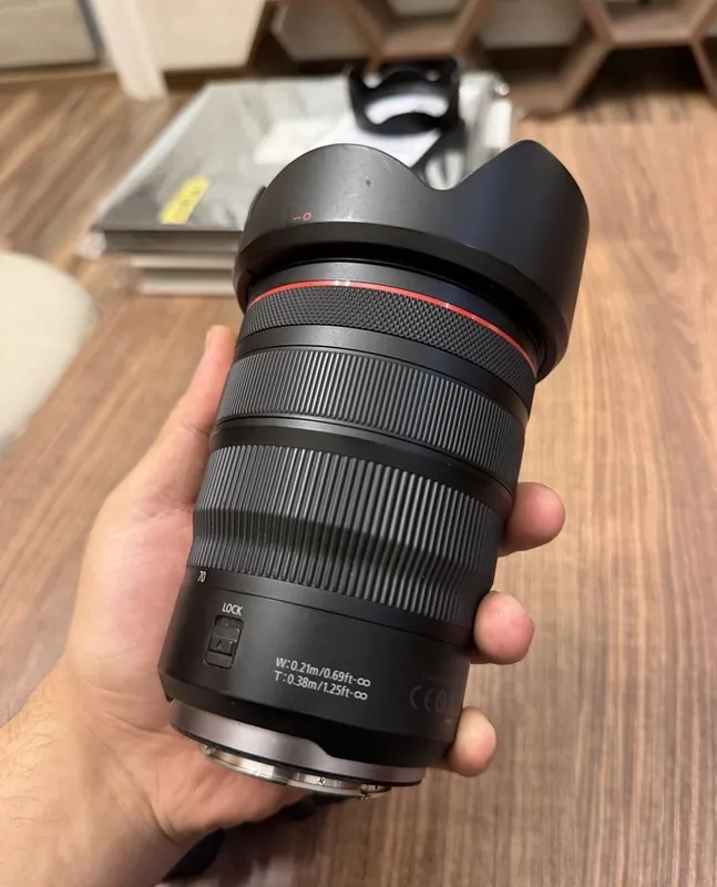 Canon RF 24-70mm f/2.8L IS USM 4 Canon RF 24-70mm f/2.8L IS USM 4