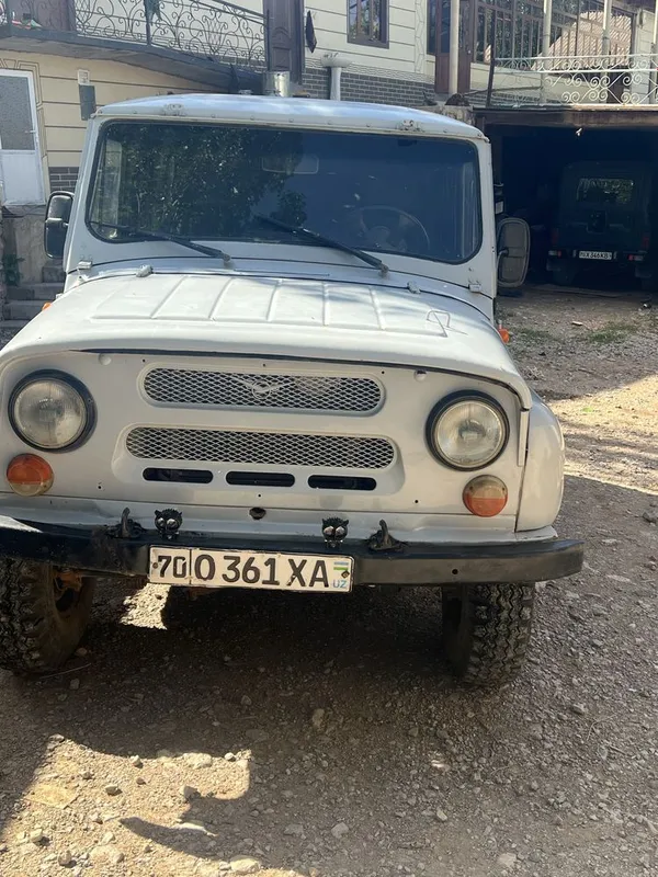 Uaz 2001
