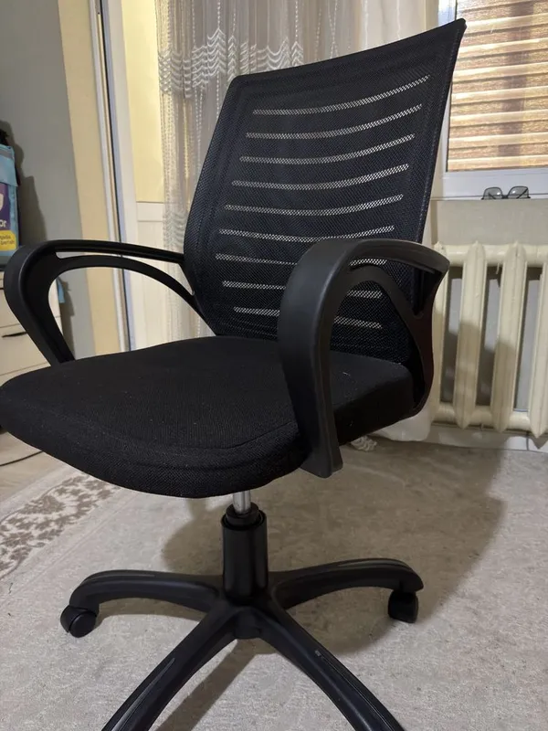 Kreslo ofis uchun 1 Kreslo ofis uchun 1