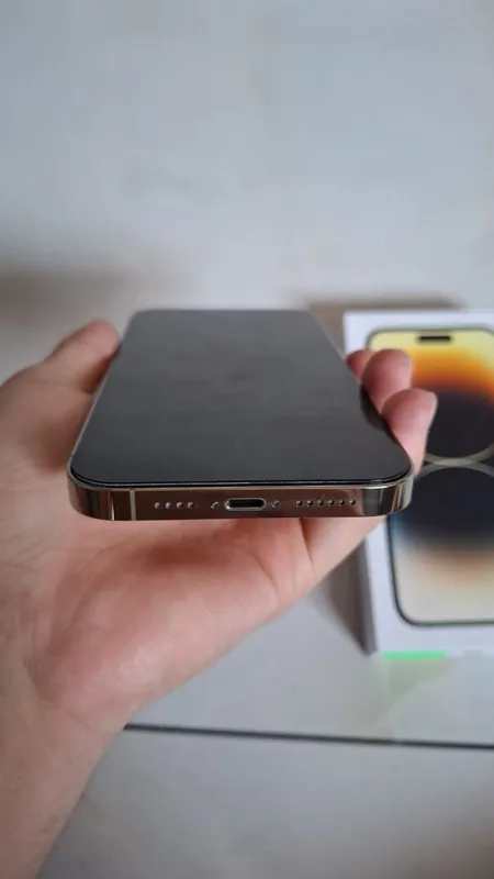 Iphone 14 pro max 128 gold 1
