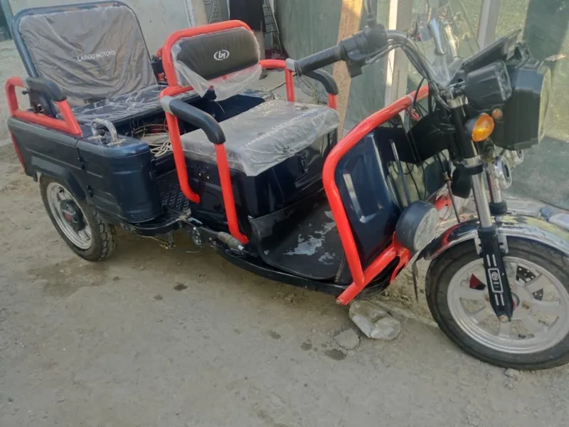 Elektroni moto sotiladi kop yurmagan 2 oy boldi srochni sotiladi 2 Elektroni moto sotiladi kop yurmagan 2 oy boldi srochni sotiladi 2