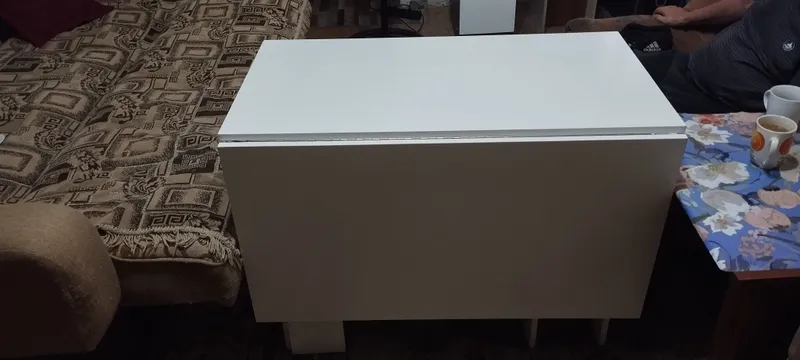раскладной стол.новый.белого цвета 2 раскладной стол.новый.белого цвета 2