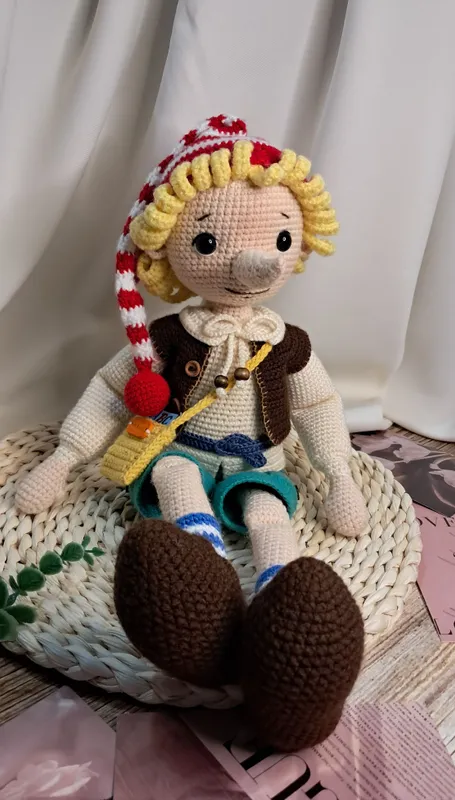 Вязаная игрушка Буратино 4