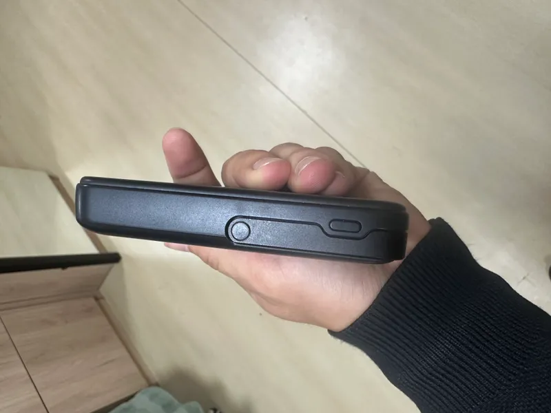 Повербанк 10000 мА·ч MagSafe 4