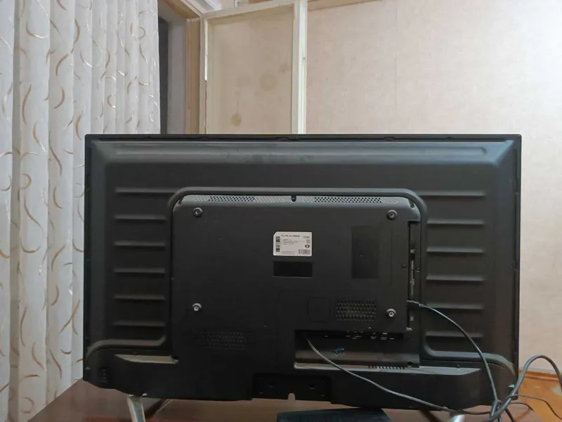 продам телевизор Artel