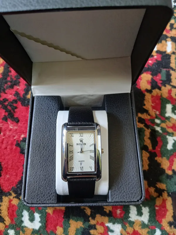 Часы Rolex, новые, не использовались Часы Rolex, новые, не использовались