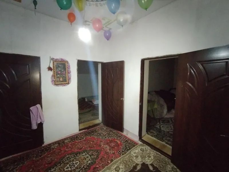 Qos kol 4 te 45 mektepke jaqin jerde uy satıladi. Amu tani koshesi — фото 5
