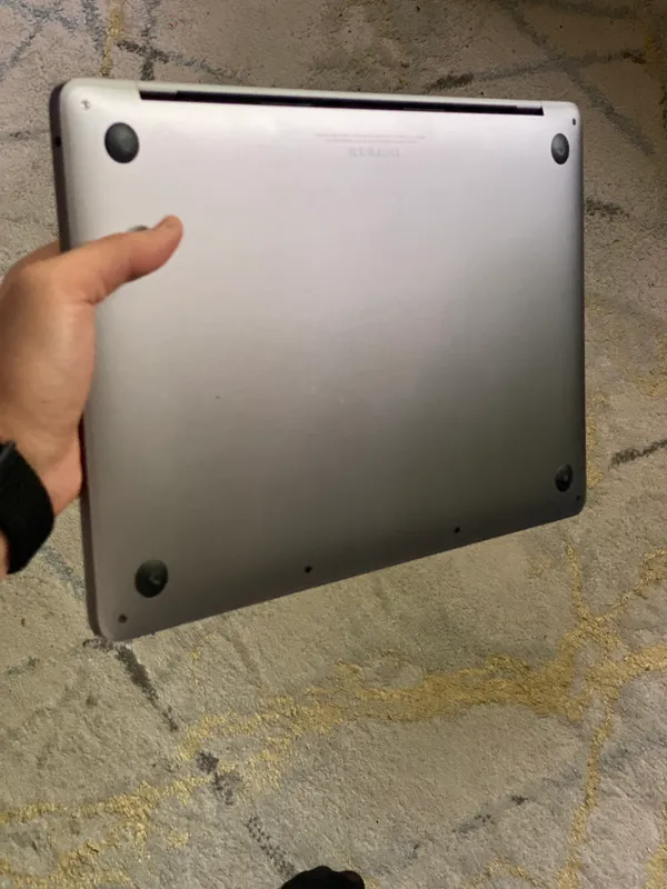 Macbook pro 2017 i5 ideal 5 Macbook pro 2017 i5 ideal 5