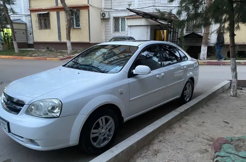 Lacetti 1.8, автомат 3 Lacetti 1.8, автомат 3