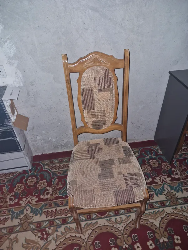 Гостинные стулья