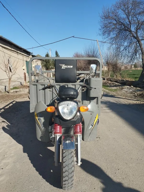 Lochin moto 210 kublik