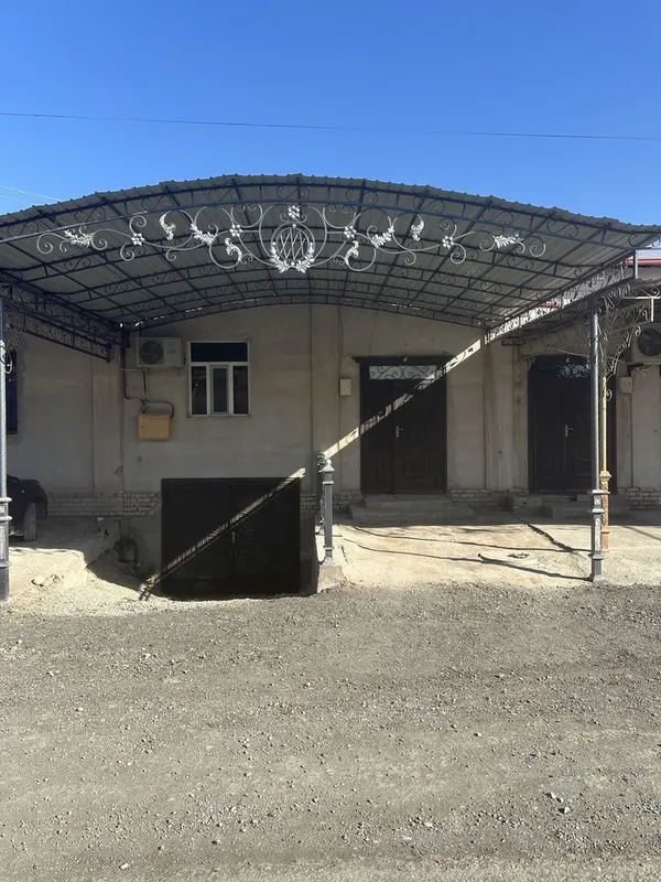 Urganch Sputnik Narkalogiya balnitsa yonida Asvalt ko’cha 202,5 m2 1