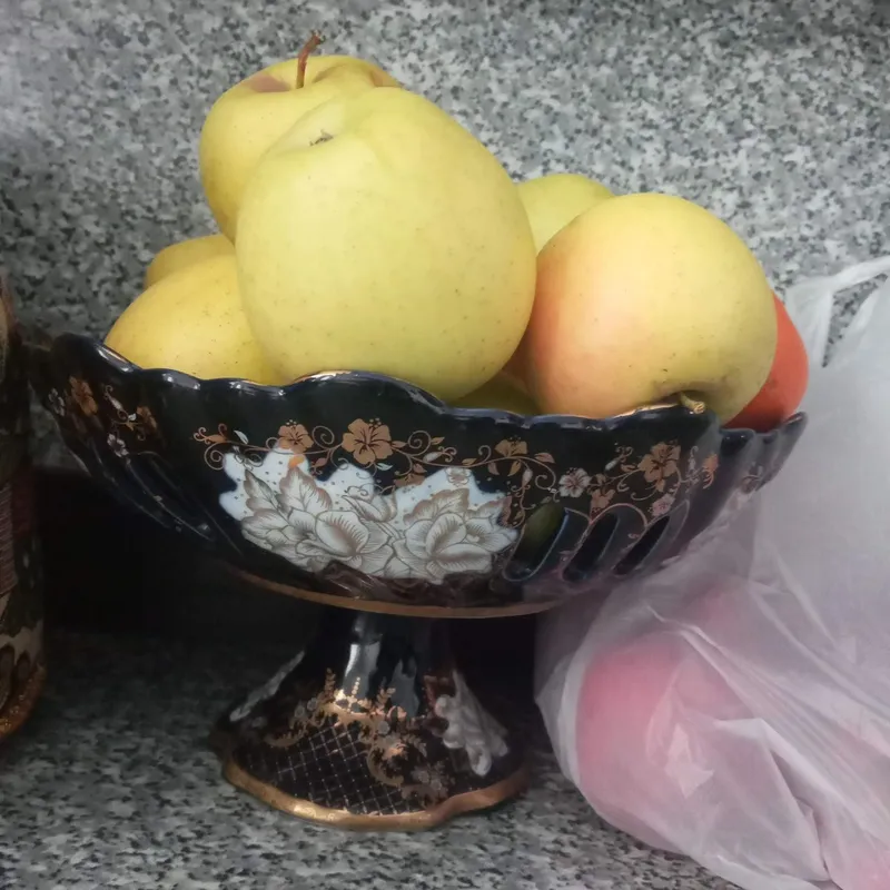 Madonna vaza idishlar sotiladi