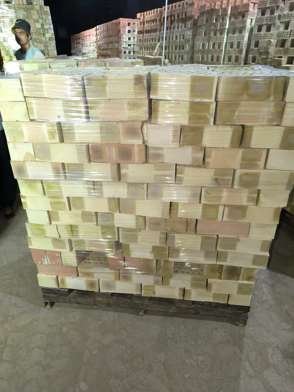 Продаётся кирпич, цена 1260 сум, есть доставка 5 Продаётся кирпич, цена 1260 сум, есть доставка 5