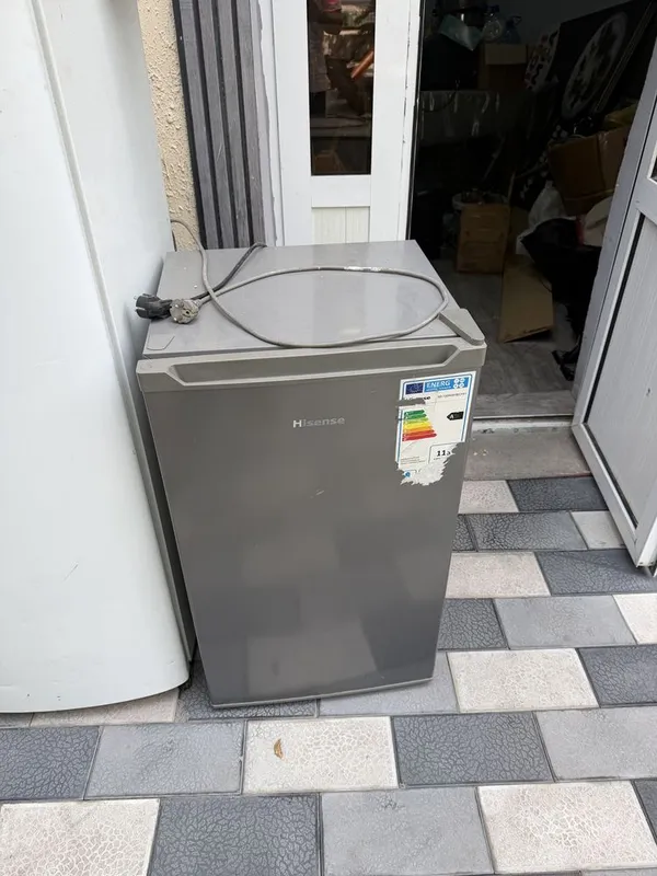 Hisense xaladelnik 1
